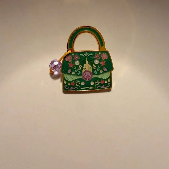 Disney Princess “Ariel” purse enamel mystery pin - Picture 7 of 7